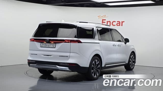 Kia Carnival 2021 — Фото 2/20