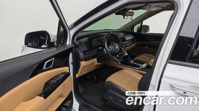 Kia Carnival 2021 — Фото 10/20