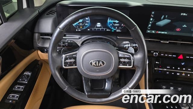 Kia Carnival 2021 — Фото 13/20