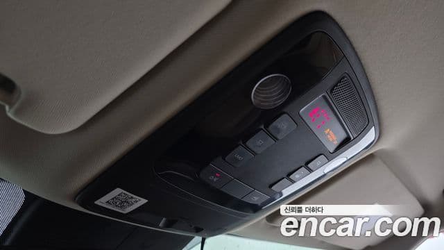 Kia Carnival 2021 — Фото 15/20
