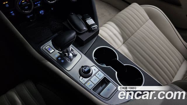 Genesis G70 2021 — Şəkil 9/20