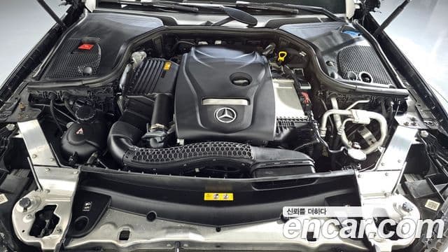 Mercedes-Benz E-Class 2018 — фото 6 из 20
