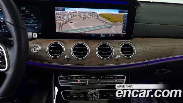 Mercedes-Benz E-Class 2018 — Şəkil 12/20
