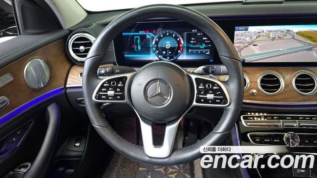 Mercedes-Benz E-Class 2018 — Şəkil 13/20
