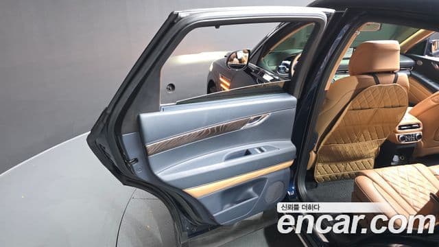 Genesis GV80 2022 — ფოტო 24/46