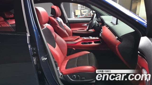 Genesis GV70 2021 — ფოტო 11/20