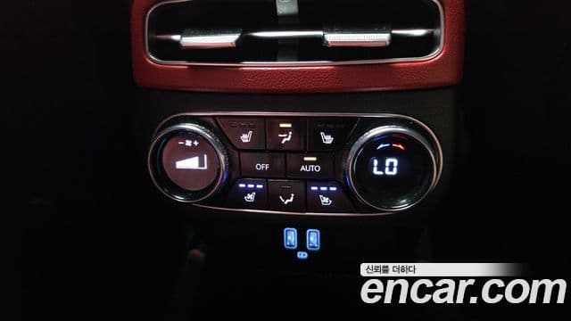 Genesis GV70 2021 — ფოტო 19/20
