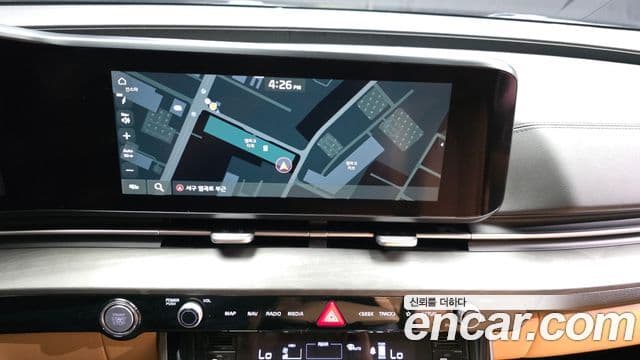 Kia Carnival 2021 — фото 14 из 20