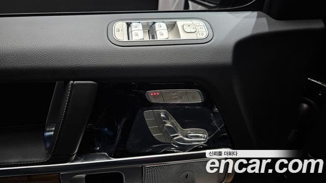 Mercedes-Benz G-Class 2026 — Photo 14/33
