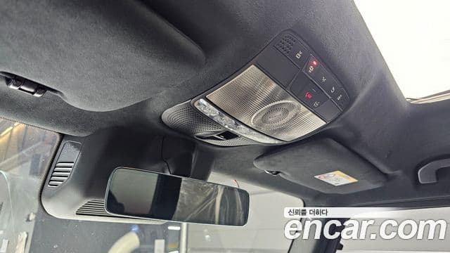 Mercedes-Benz G-Class 2026 — Photo 12/33