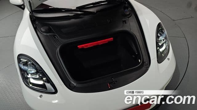 Porsche 718 Boxster 2019 — фото 6 из 20
