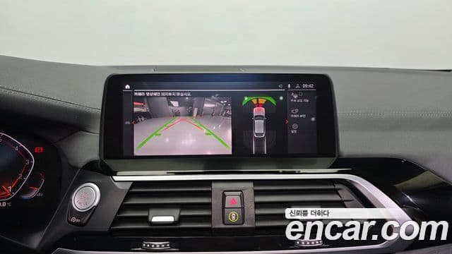 BMW X4 2020 — ფოტო 16/33