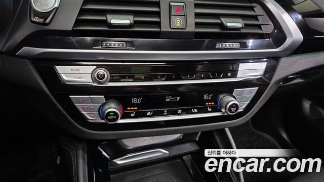 BMW X4 2020 — ფოტო 13/33