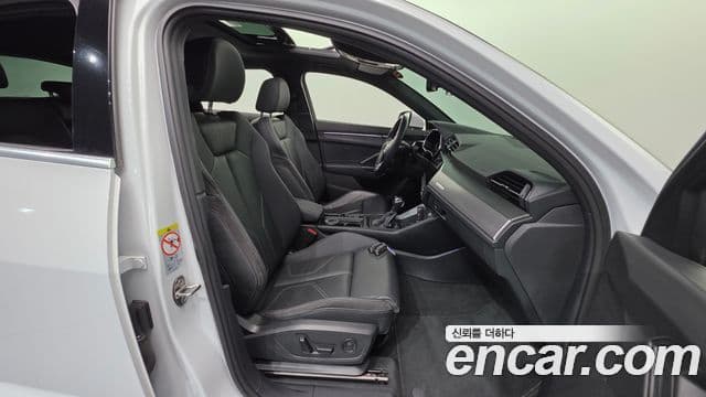 Audi Q3 2022 — ფოტო 29/33
