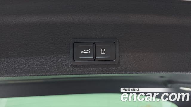 Audi Q3 2022 — ფოტო 11/33