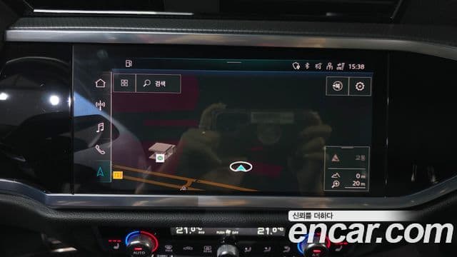 Audi Q3 2022 — ფოტო 21/33