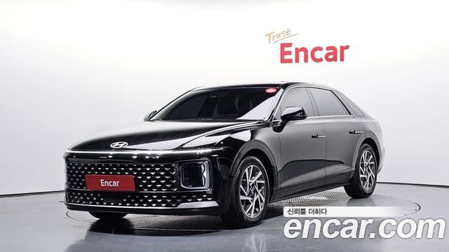 Hyundai Grandeur 2023 — Фото 1/20