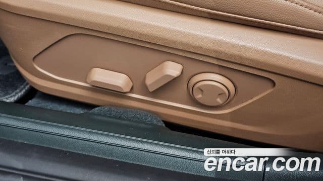 Hyundai Grandeur 2023 — Фото 18/20