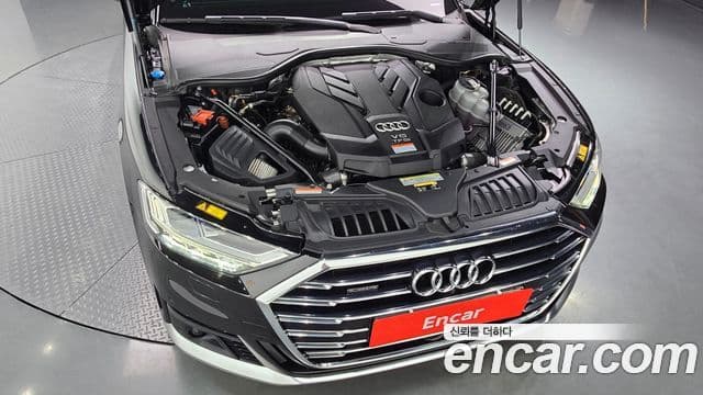 Audi A8 2020 — Photo 12/20