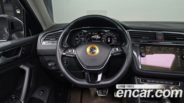 Volkswagen Tiguan 2018 — фото 12 из 20