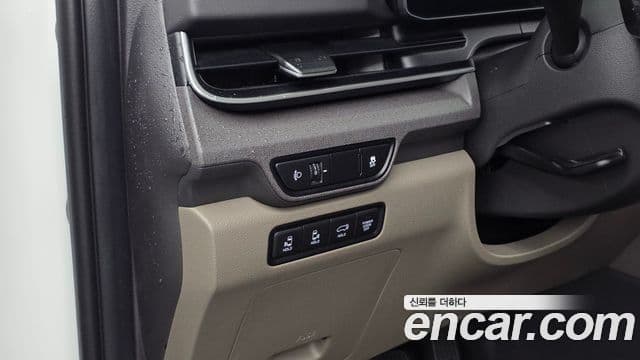 Kia Carnival 2025 — ფოტო 17/20