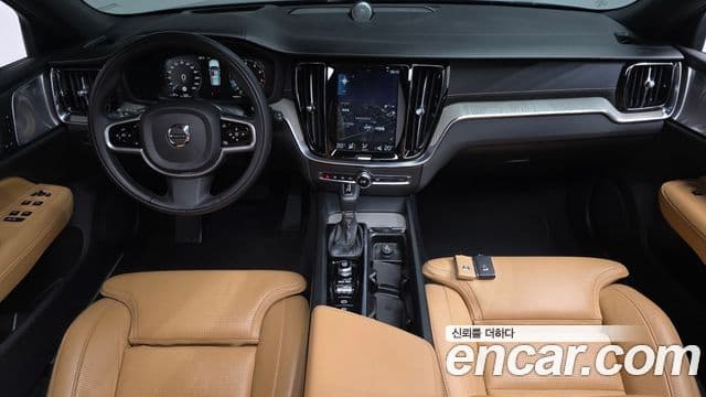 Volvo V60 Cross Country 2019 — Şəkil 7/20
