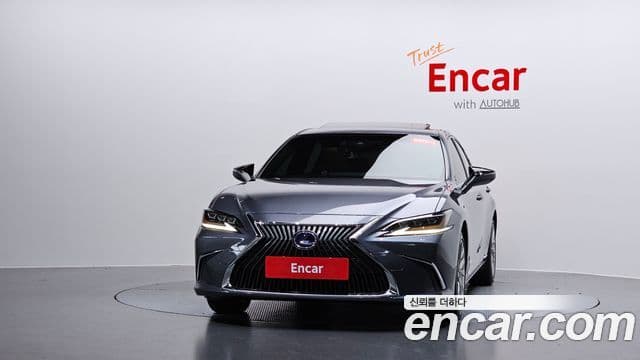 Lexus ES300h 2021 — ფოტო 3/20