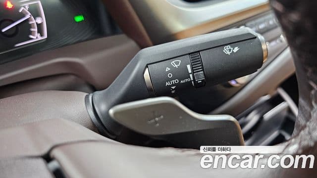 Lexus ES300h 2021 — Photo 32/33