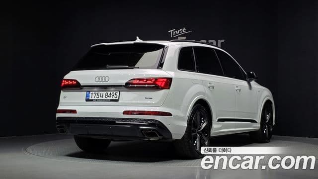 Audi Q7 2026 — Photo 9/35