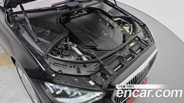 Mercedes-Benz S-Class 2024 — Photo 25/37