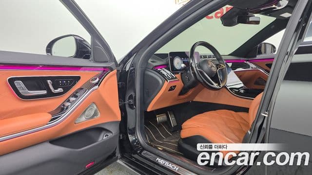 Mercedes-Benz S-Class 2024 — Photo 17/37