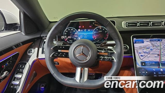 Mercedes-Benz S-Class 2024 — Photo 10/39