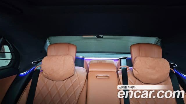 Mercedes-Benz S-Class 2024 — Photo 31/39