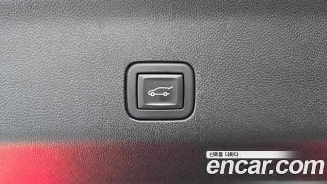 Cadillac Escalade 2023 — Photo 25/36