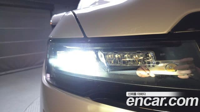 Cadillac Escalade 2023 — Photo 7/36