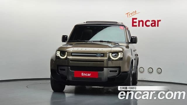 Land Rover Defender 2025 — Şəkil 29/35