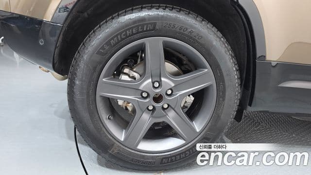 Land Rover Defender 2025 — Şəkil 30/35