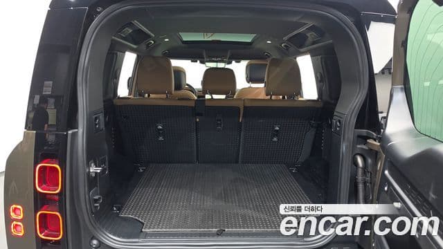 Land Rover Defender 2025 — Şəkil 35/35