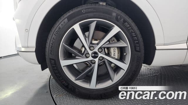 Genesis GV80 2023 — Photo 7/20