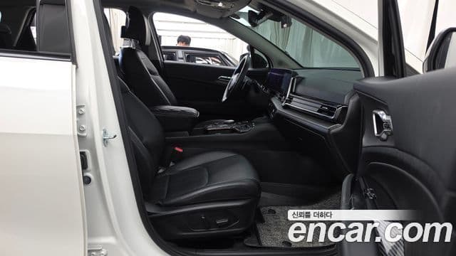 Kia Sportage 2022 — Photo 9/33