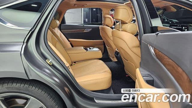 Genesis G80 2023 — ფოტო 12/30