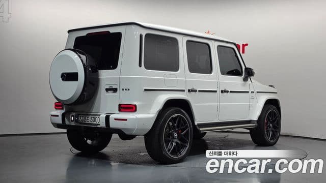Mercedes-Benz G-Class 2021 — Photo 2/33