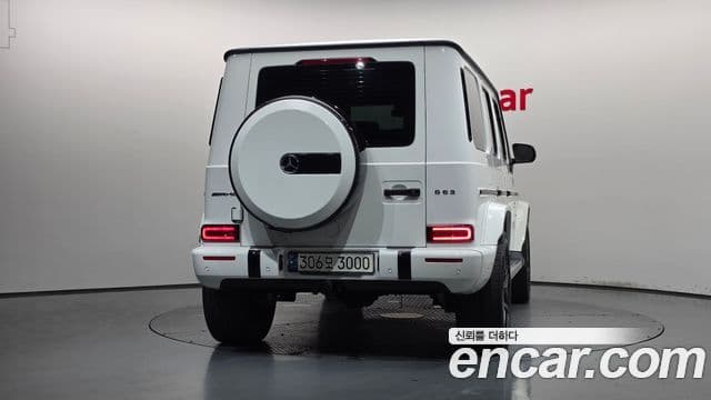 Mercedes-Benz G-Class 2021 — Photo 11/33