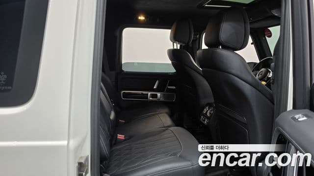 Mercedes-Benz G-Class 2021 — Photo 17/33