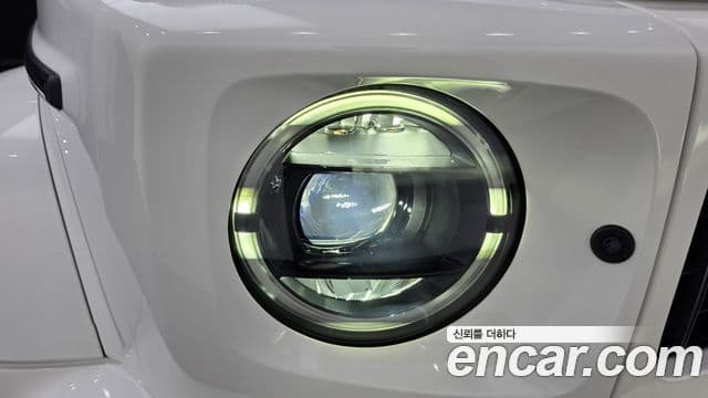 Mercedes-Benz G-Class 2021 — Photo 32/33