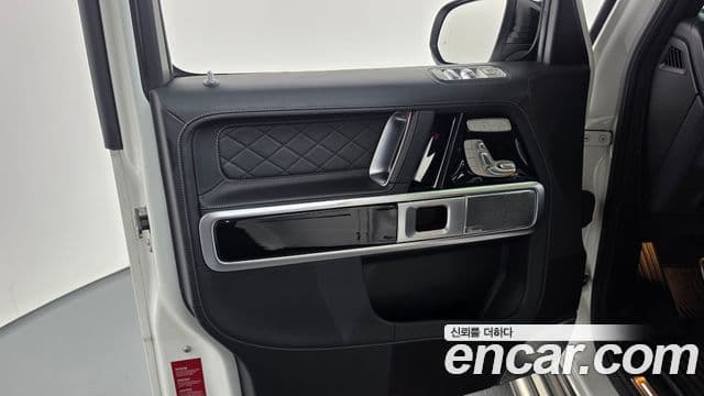 Mercedes-Benz G-Class 2021 — Photo 27/33