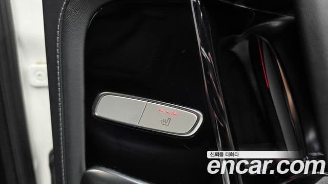 Mercedes-Benz G-Class 2021 — Photo 22/33