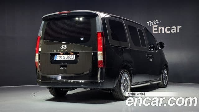 Hyundai Staria 2026 — Şəkil 6/20
