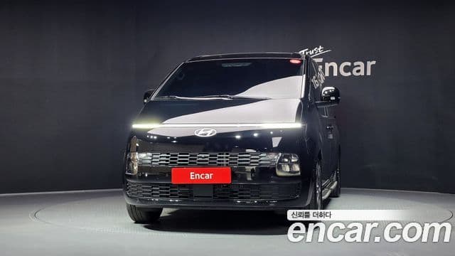 Hyundai Staria 2026 — Şəkil 8/20