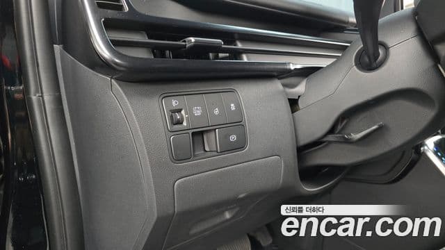 Hyundai Staria 2026 — Şəkil 19/20
